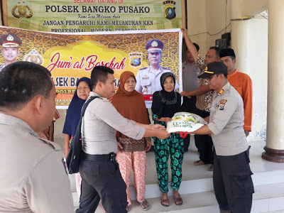 Polsek Bangko Gelar Kegiatan Jumat Berokah